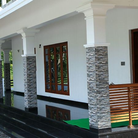 Sri Lakshmi Gardens Thekkady Exterior foto
